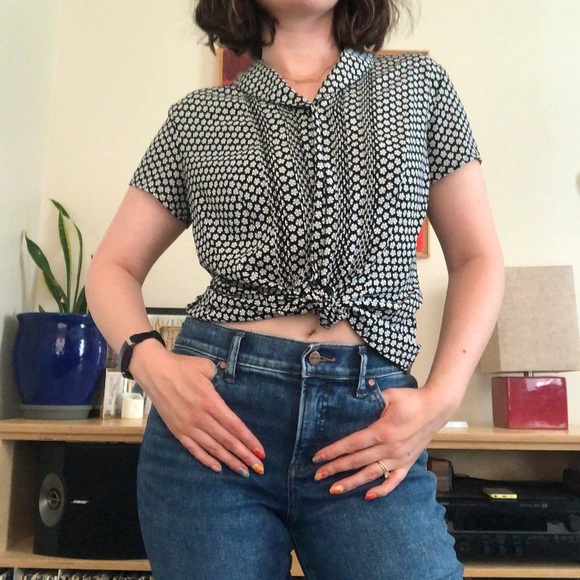 Covington Button Up Small/Medium - Picture 2 of 5